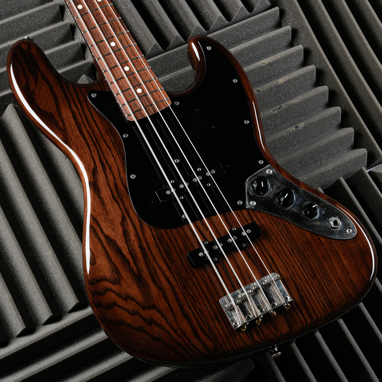Fender Japan-Only Classic 60's Jazz Bass 2016 - Walnut