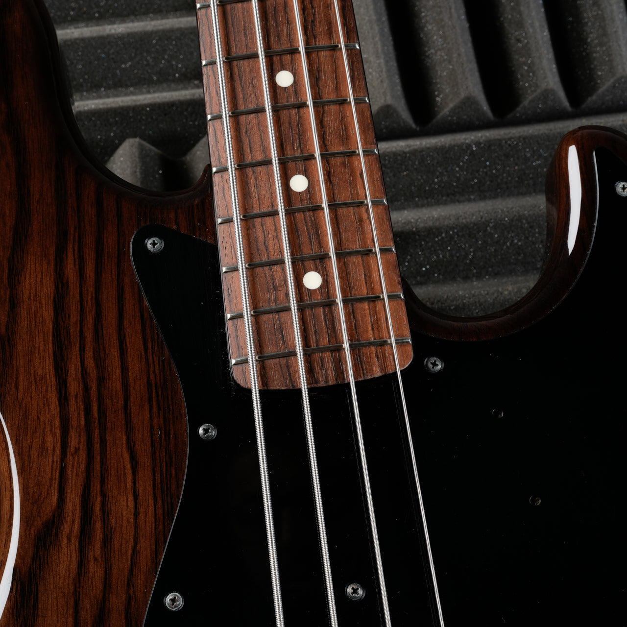 Fender Japan-Only Classic 60's Jazz Bass 2016 - Walnut