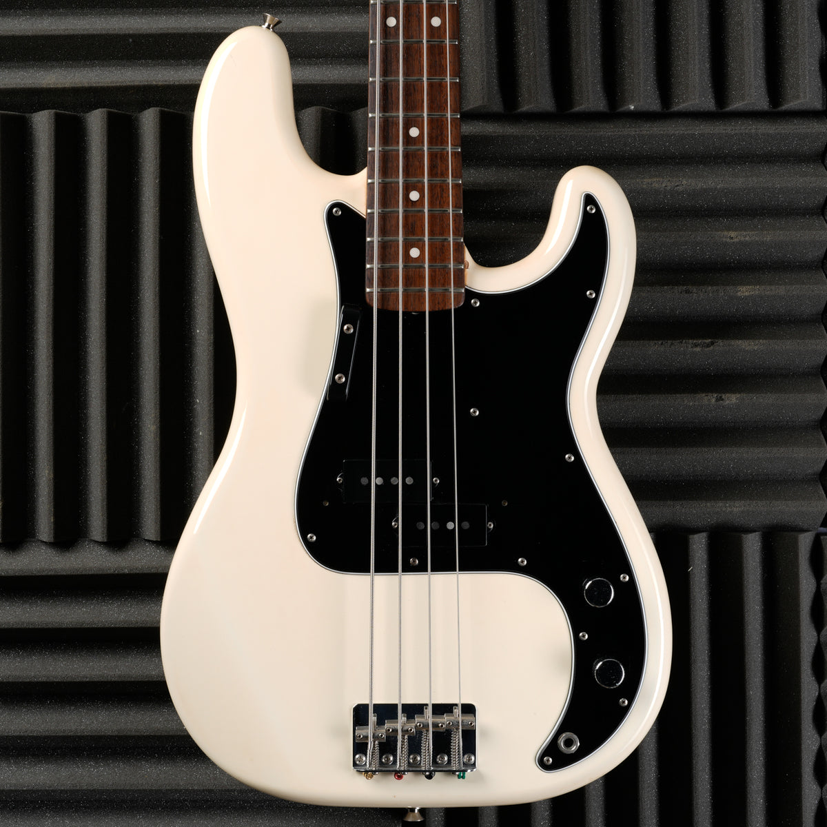 Fender PB70-70US Precision Bass Reissue MIJ - 2008 - Vintage White