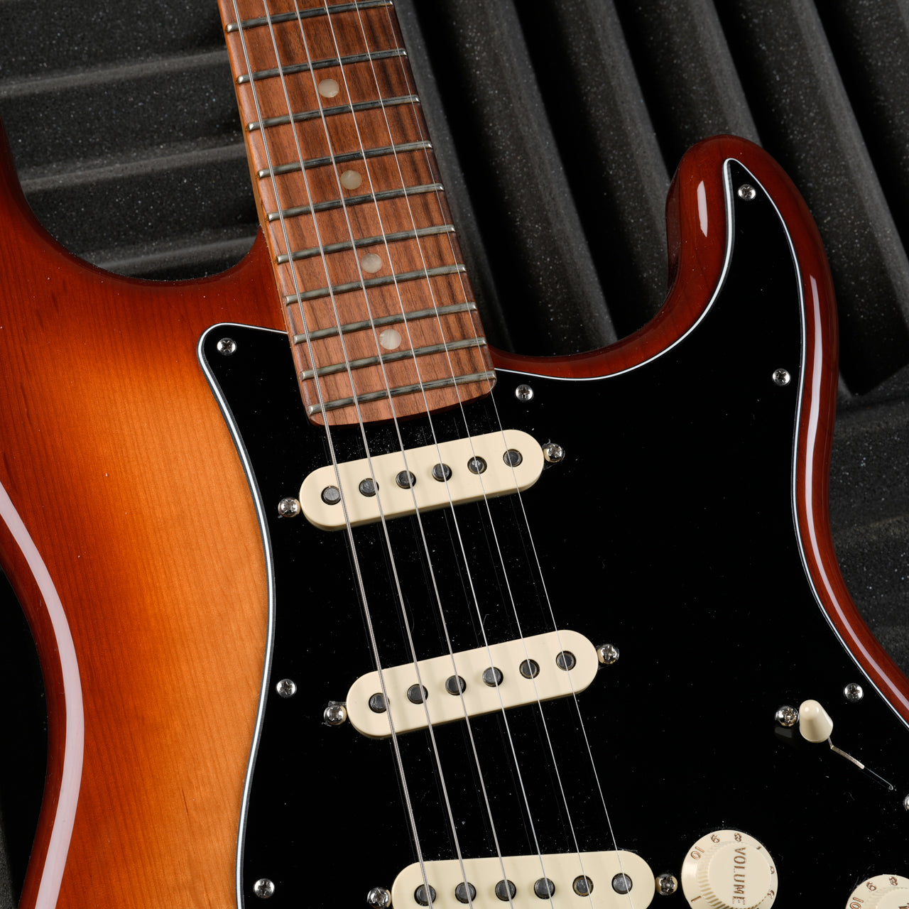 Fender Player Plus Stratocaster Custom Shop Fat 50's 2023 - Sienna Sunburst