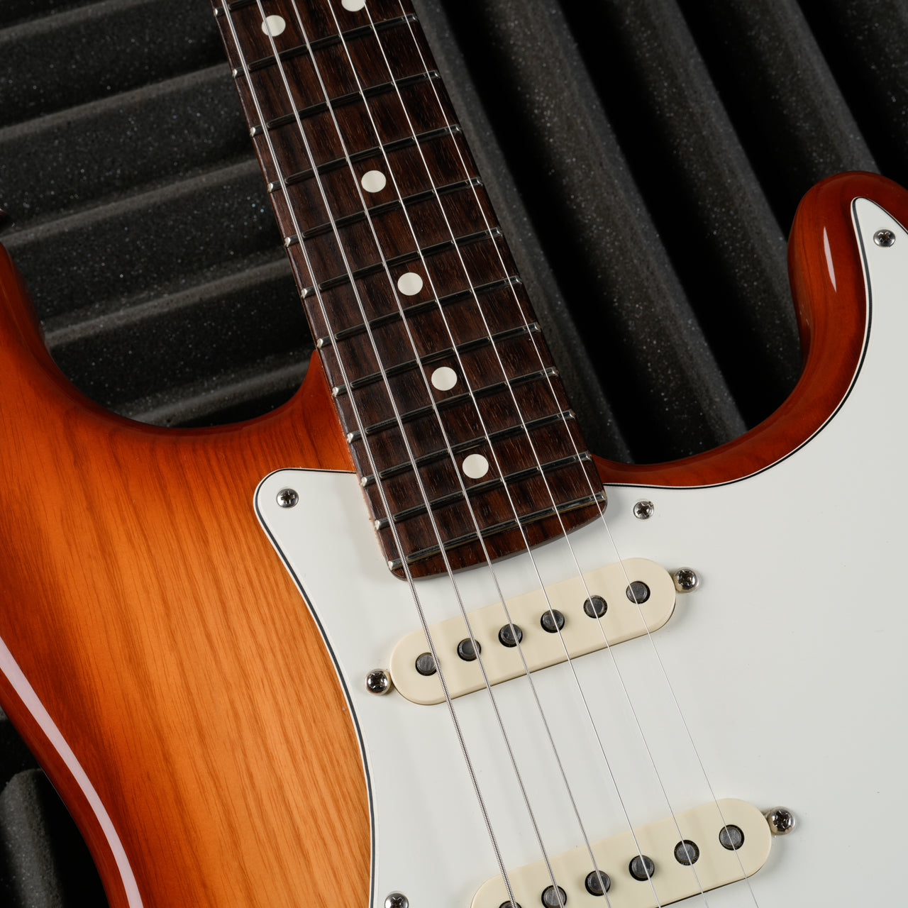 Fender American Professional Stratocaster with Rosewood Fretboard - 2019 - Sienna Sunburst
