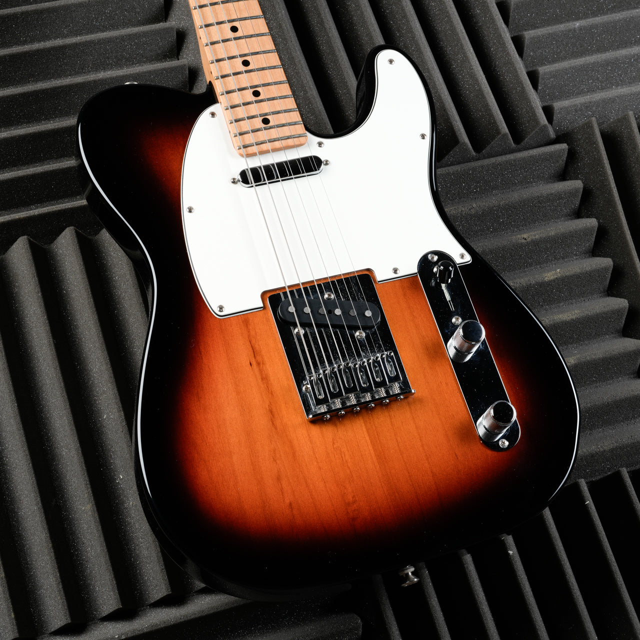 Fender Player Telecaster with Maple Fretboard 2020 - 3-Color Sunburst