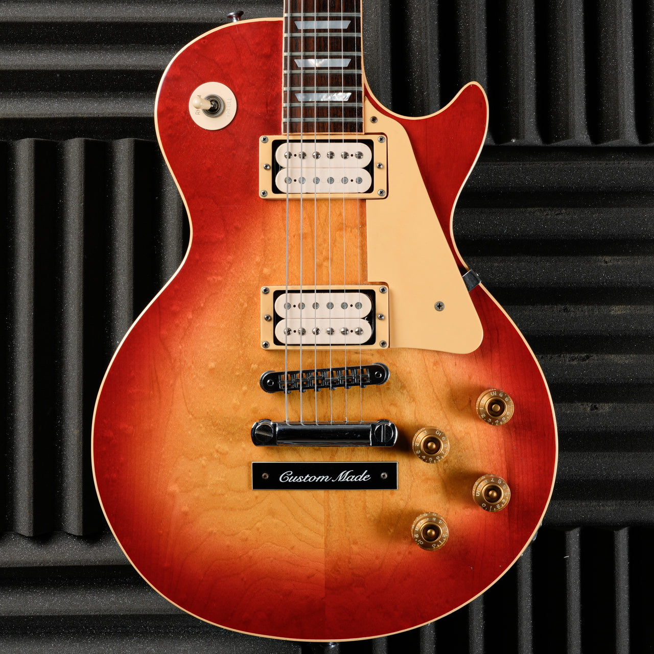Gibson Les Paul KM (Kalamazoo) 1979 - Cherry Sunburst front closeup