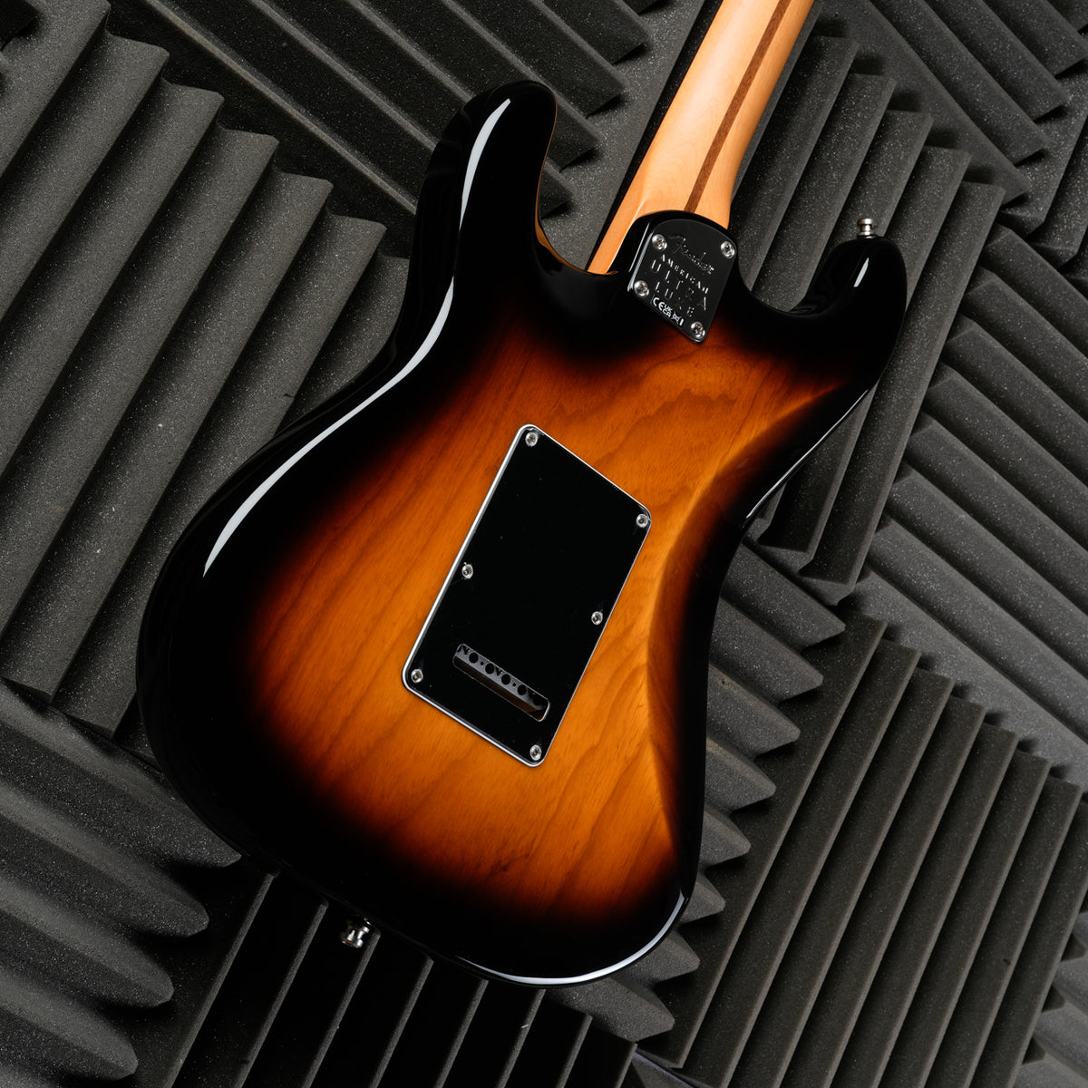 Fender American Ultra Luxe Stratocaster with Rosewood Fretboard 2024 - 2-Color Sunburst