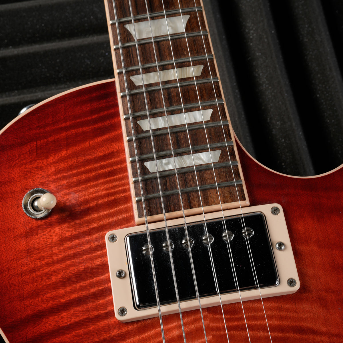 Gibson Les Paul Standard 2018 - Blood Orange Burst