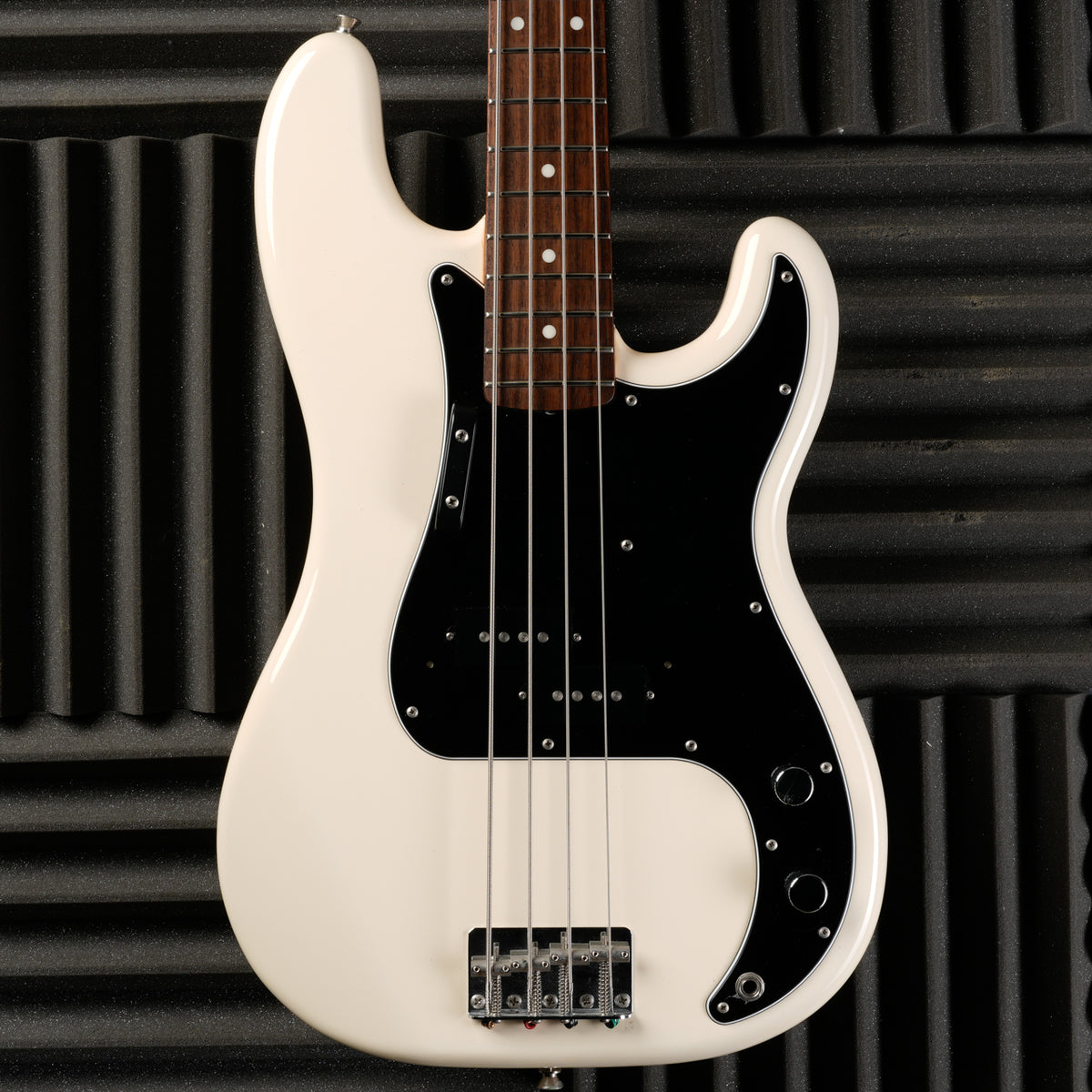 Fender PB-70 Precision Bass Reissue MIJ - 2012 - Olympic White