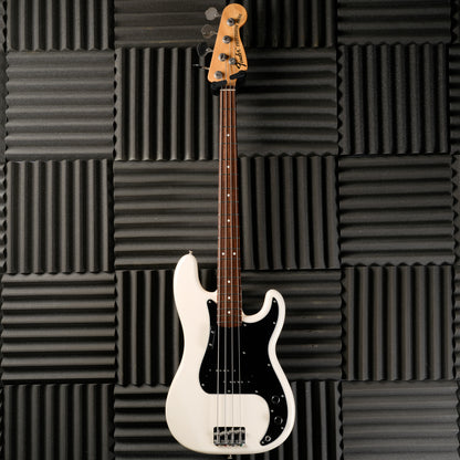Fender PB-70 Precision Bass Reissue MIJ - 2012 - Olympic White