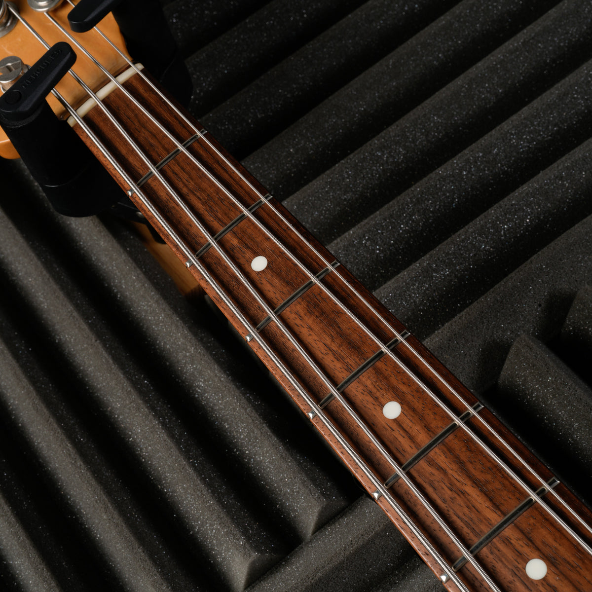 Fender PB-70 Precision Bass Reissue MIJ - 2012 - Olympic White